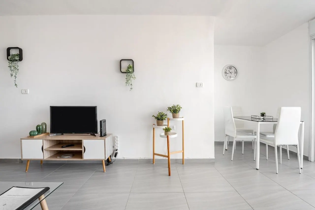 Abbas Bayview Apartment Haifa